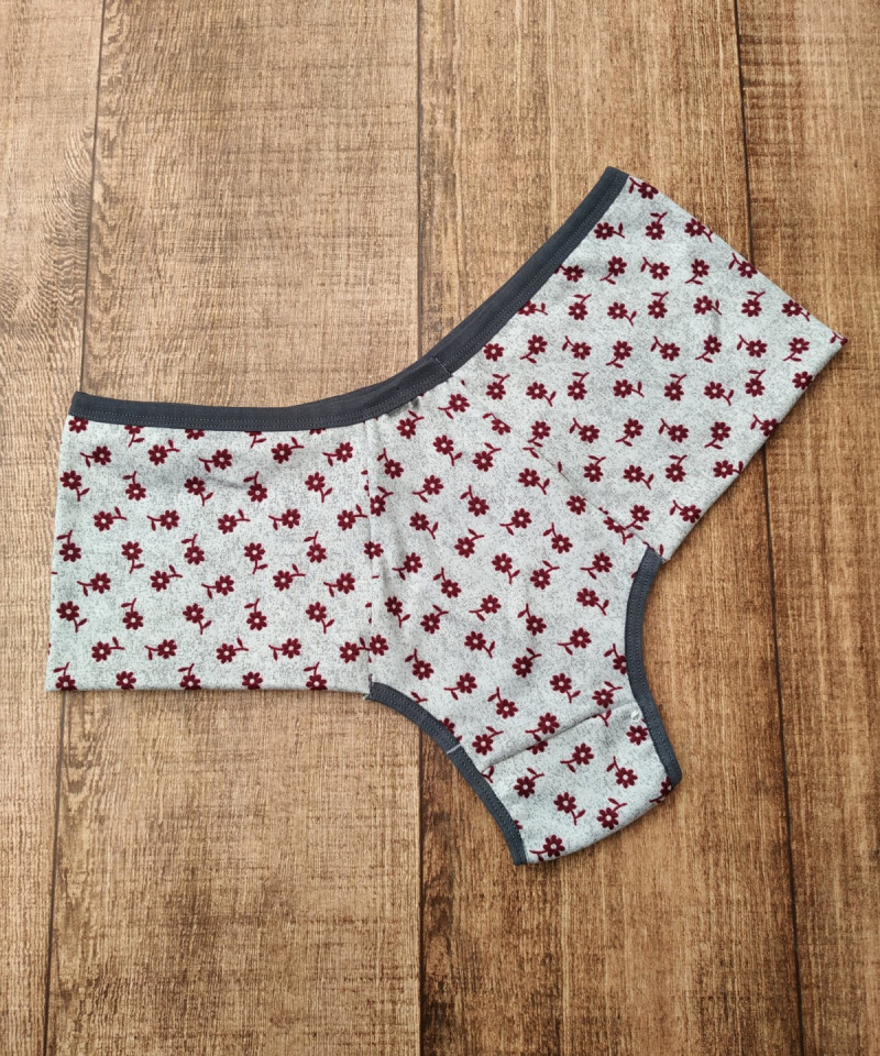 Calcinha Helena aco costas