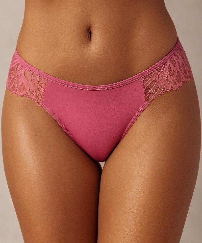 Calcinha Pimenta sandia modelo frente